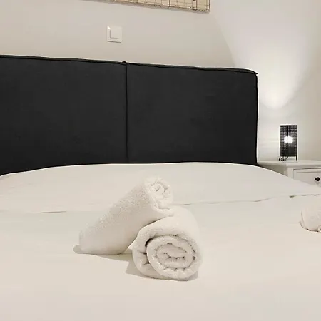 Kodrigktonos 77sqm In Viktoria