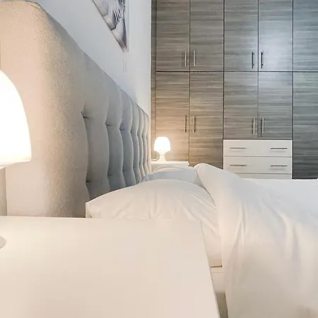 Kodrigktonos 77sqm In Viktoria *
